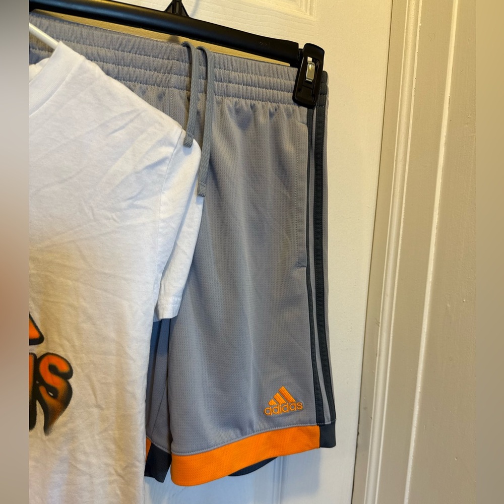 Adidas Short Set - Picture 3 of 6